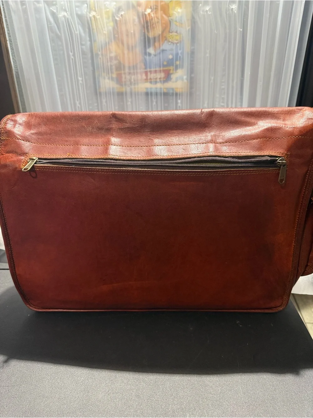 Cuero-Men's Brown Leather Messenger Bag - Classic Briefcase Style-EUC